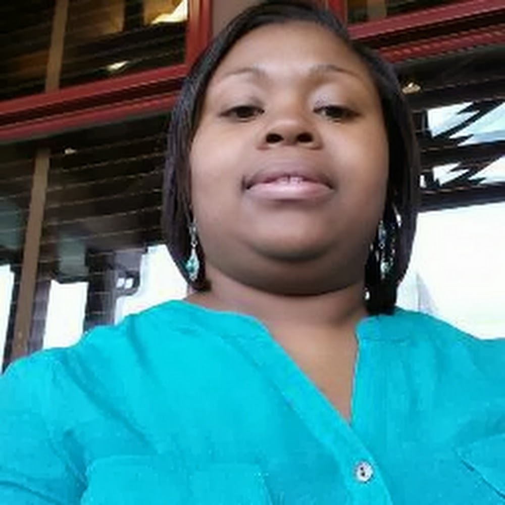 Meet your Posher, Lashawnda